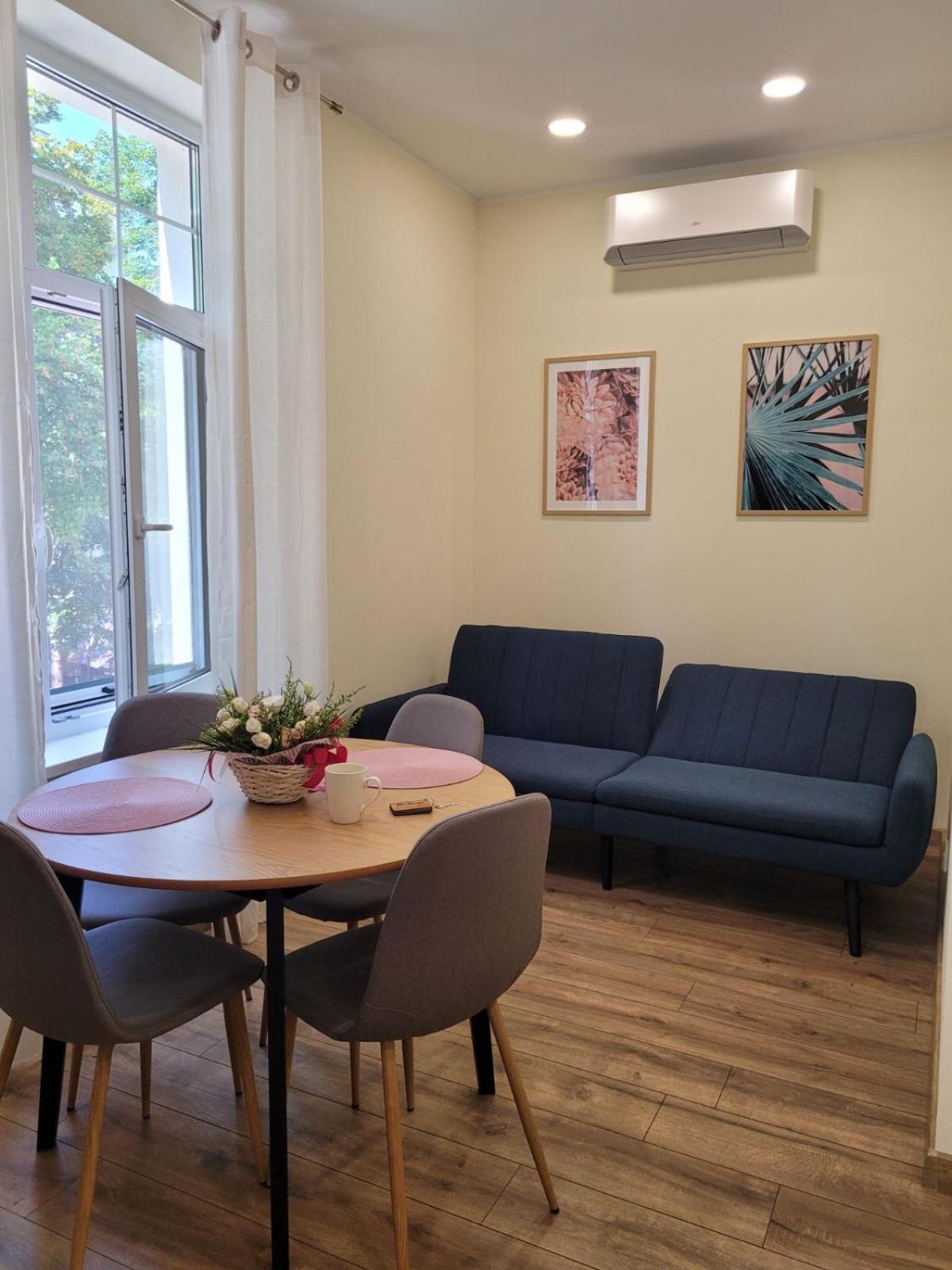 The House - Central Boutique Apartments Кюстендил Екстериор снимка