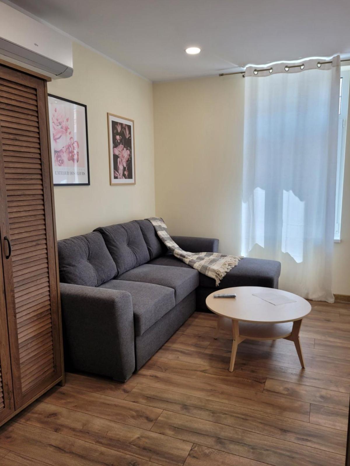 The House - Central Boutique Apartments Кюстендил Екстериор снимка