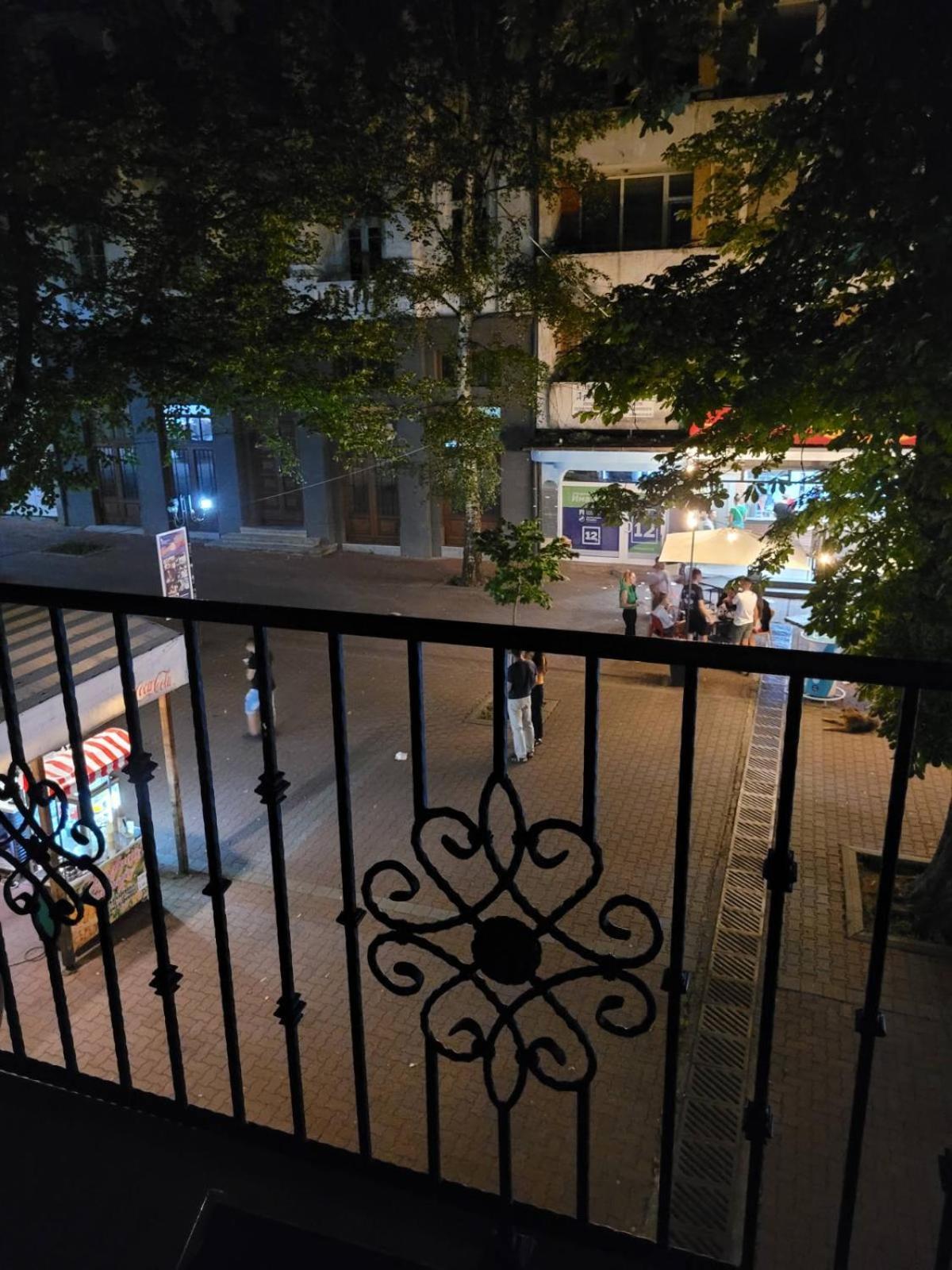 The House - Central Boutique Apartments Кюстендил Екстериор снимка